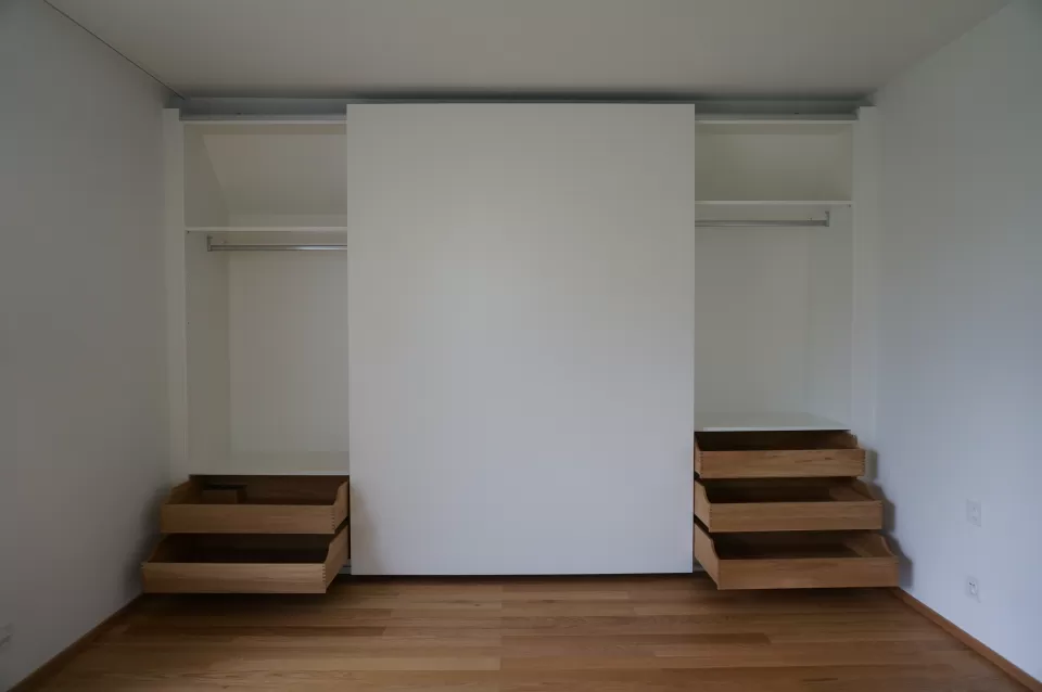 HLW Kleiderschrank (4)