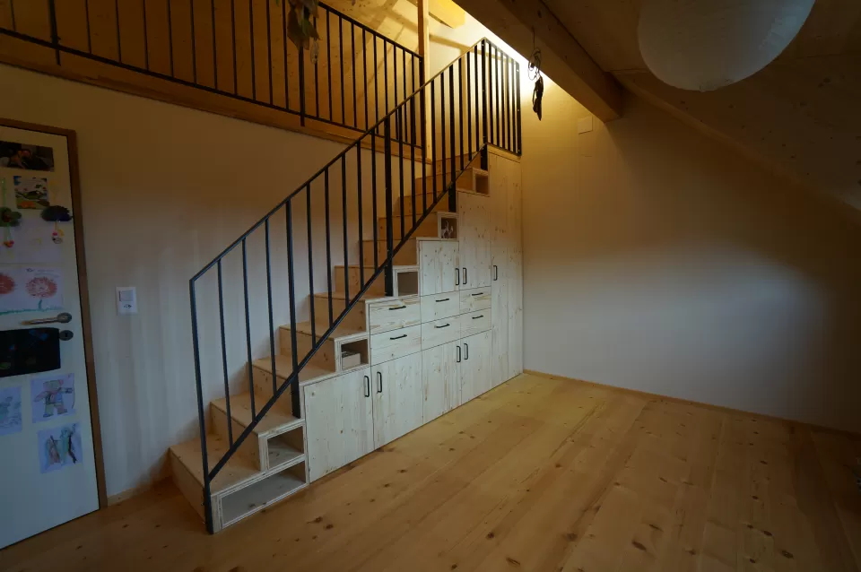 MAR Treppe (2)