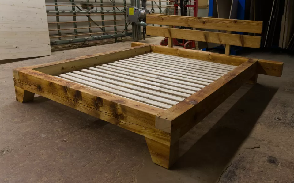 1 Bett Balkne (2)